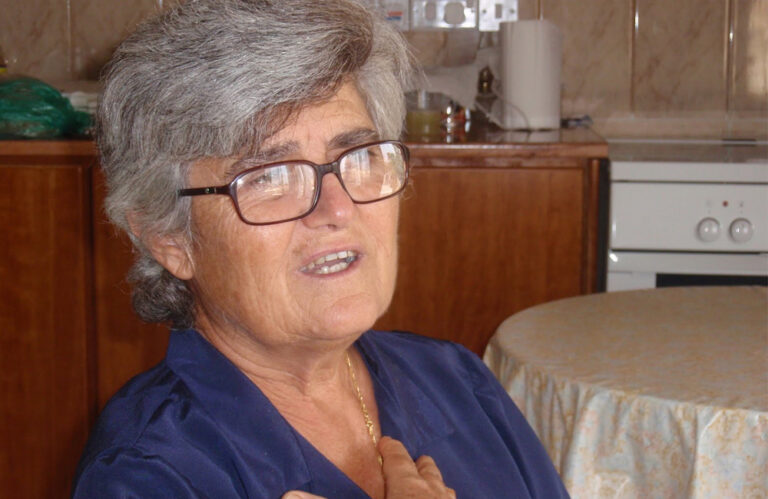 Ελένη Φωκά: Η γυναίκα που δίδασκε για 23 χρόνια τα παιδιά εγκλωβισμένων θυμάται – Δεν θεωρώ ότι πρόσφερα, αναφέρει με ταπεινότητα