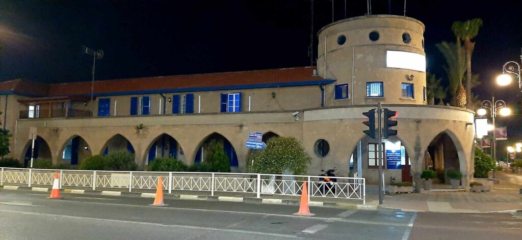 Επιτέθηκαν και λήστεψαν 24χρονο στη λεωφόρο Γρίβα Διγενή Λάρνακας