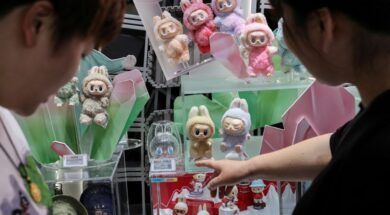 2025-06-13T102355Z_1325332762_RC2F1FA90AO7_RTRMADP_5_POPMART-CHINA-1024×683