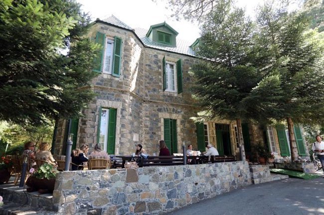 Συστάσεις για τις φουκούδες στις κυβερνητικές κατοικίες στο Τρόοδος Συστάσεις για τις φουκούδες στις κυβερνητικές κατοικίες στο Τρόοδος