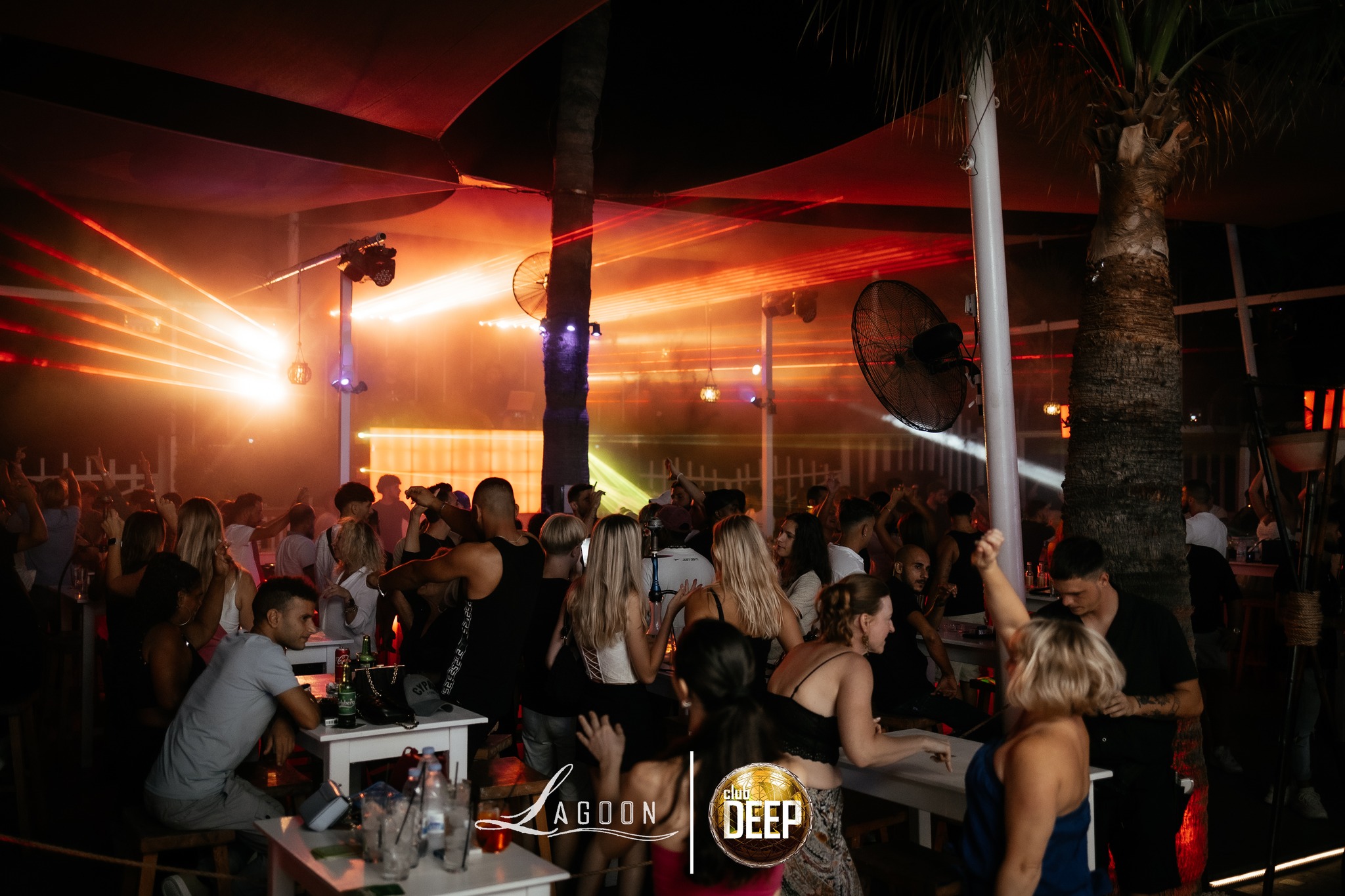 Decades Rewind στο Lagoon: Μια Νύχτα Αφιέρωμα στις Χρυσές Δεκαετίες της Μουσικής