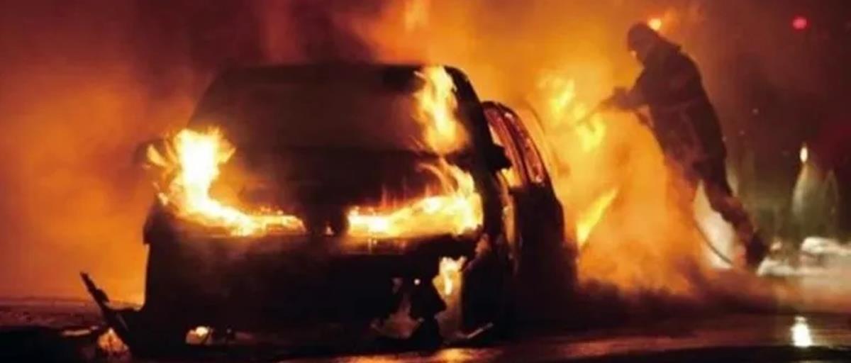 Εμπρησμός πίσω από τη φωτιά σε όχημα ιδιοκτήτη εργοληπτικής εταιρείας-Δεν υποψιάζεται κανένα ο ιδιοκτήτης