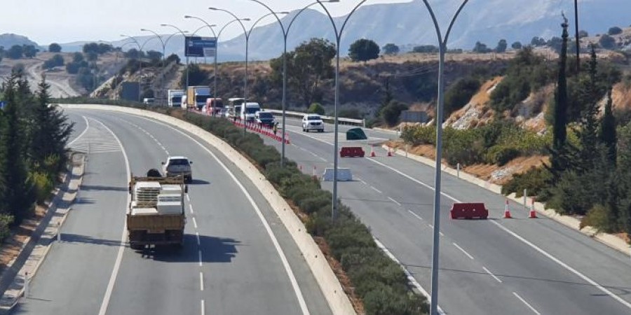 Τροχαίο στον αυτοκινητόδρομο προς αεροδρόμιο Λάρνακας- Έκλεισαν οι δύο λωρίδες