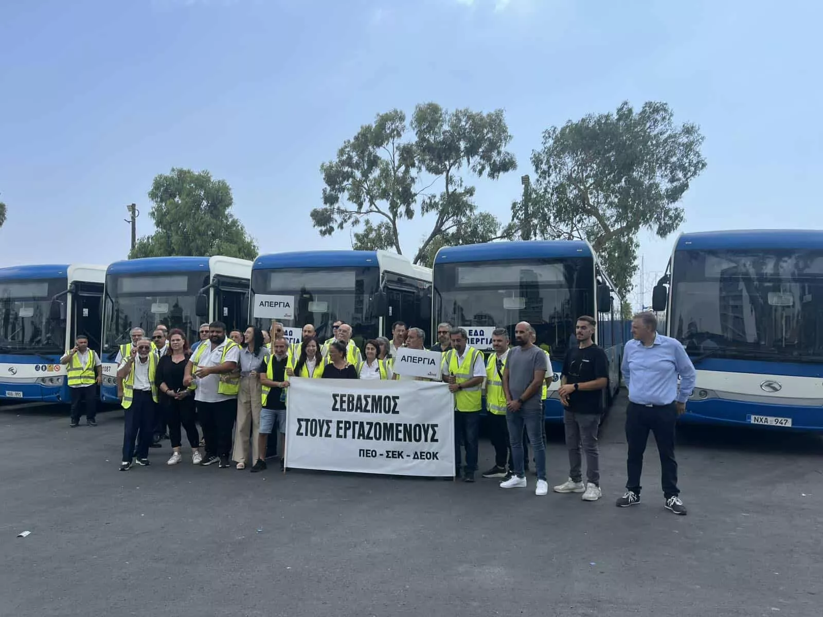 Επ’ αόριστον η απεργία των οδηγών λεωφορείων στη Λάρνακα