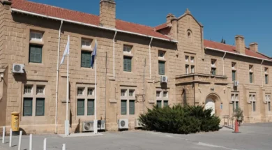 dikasthria_a-large_thumbnail