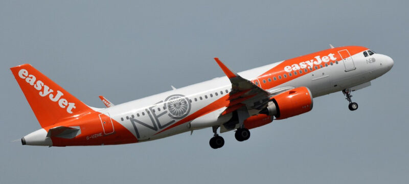 easyjet-g-uzhe-airbus-a320neo-at-cdg
