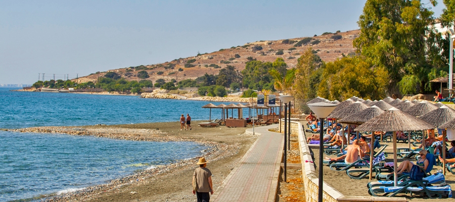 Λήξη συναγερμού: Κατάλληλα για κολύμβηση τα νερά στην παραλία στη Λεμεσό όπου είχε εντοπιστεί μόλυνση