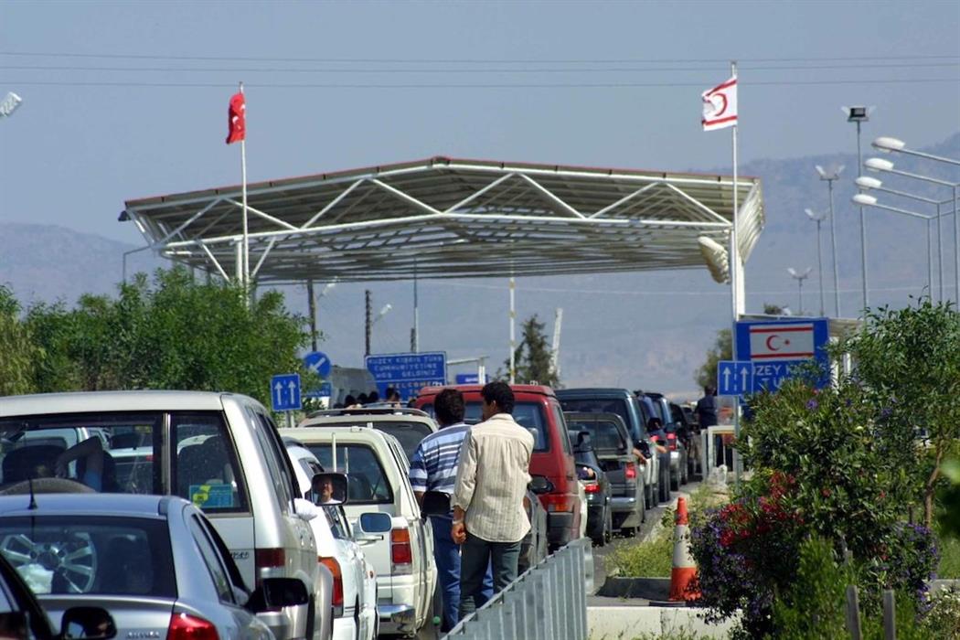 Μείωση στο “πήγαινε-έλα” στα κατεχόμενα μετά τις συλλήψεις των 5 – Μέχρι και 10 χιλιάδες διελέυσεις Ε/Κ την ημέρα