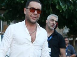mazonakis
