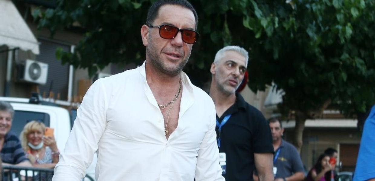 Ο Γιώργος Μαζωνάκης εισήχθη σε δημόσια ψυχιατρική κλινική