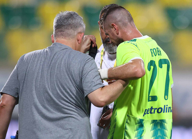 roberz-romperz-traumatismos-aek