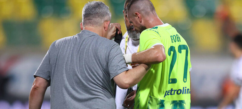 roberz-romperz-traumatismos-aek