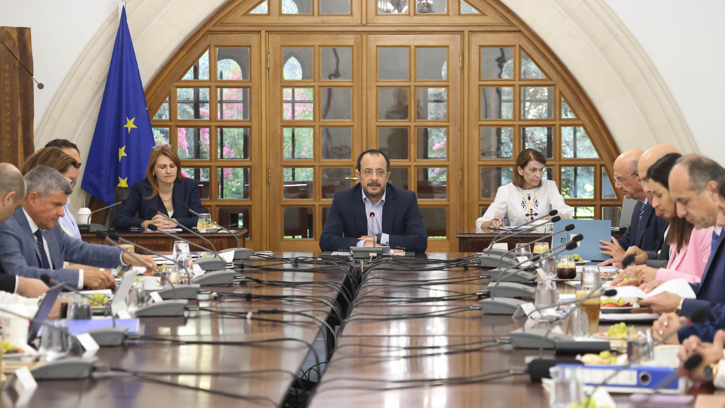 Επιμένουν οι πληροφορίες για ανασχηματισμό της Κυβέρνησης – Τα τρία σενάρια που εξετάζονται