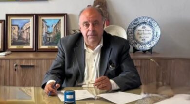 ΔΗΜΑΡΧΟΣ ΛΕΥΚΑΡΩΝ ΣΟΦΟΚΛΉΣ ΣΟΦΟΚΛΈΟΥΣ