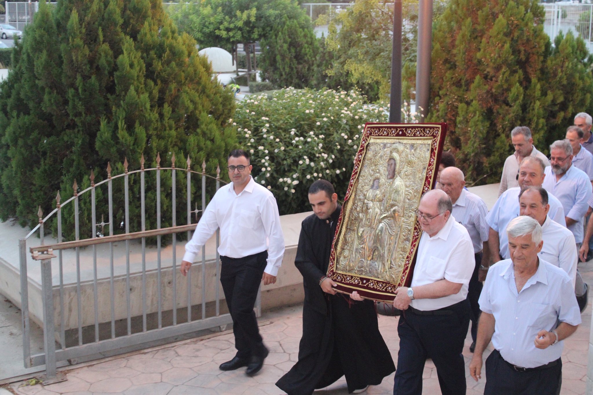 Από τον πανηγυρικό εσπερινό της Γέννησης της Παναγίας στον Ιερό Ναό Τιμίου Προδρόμου στη Δρομολαξιά από τον Μητροπολίτη Κιτίου κ. Νεκτάριο (φώτο)