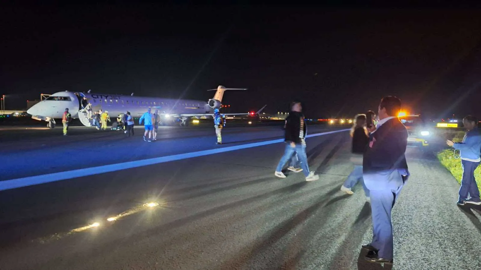 Περιπέτεια σε πτήση για Κύπριους βουλευτές – Αναγκαστική προσγείωση (βίντεο – φώτο)