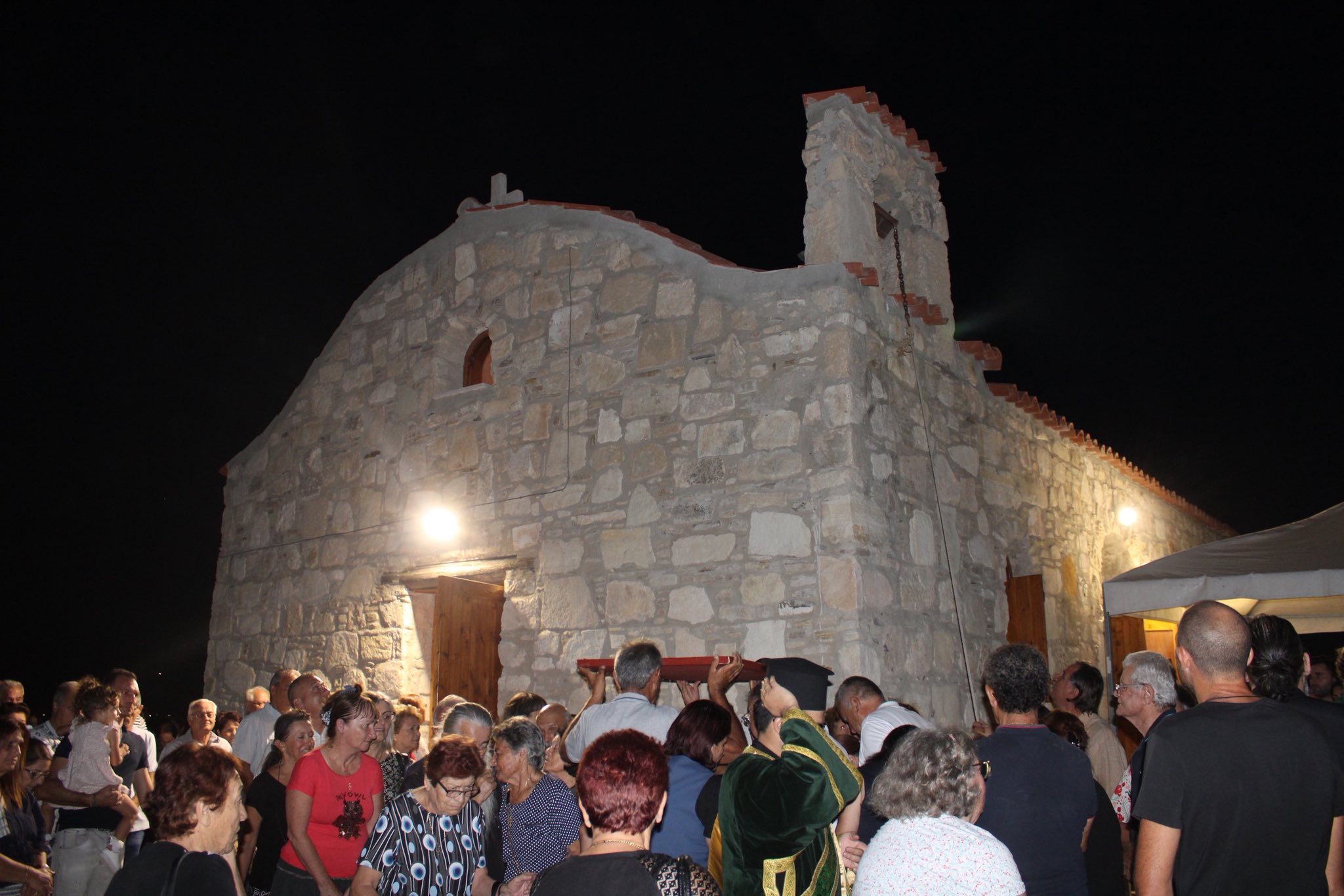 Θυρανοίξια Ιερού Εξωκκλησίου Αγίου Κυριακού του Αναχωρητού Δρομολαξιάς (φώτο)