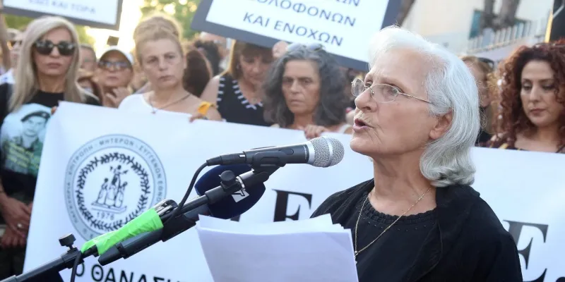 Φταίμε που σκότωσαν το παιδί μας; Το βαρέλι της διαφθοράς δεν έχει πάτο Φταίμε που σκότωσαν το παιδί μας; Το βαρέλι της διαφθοράς δεν έχει πάτο