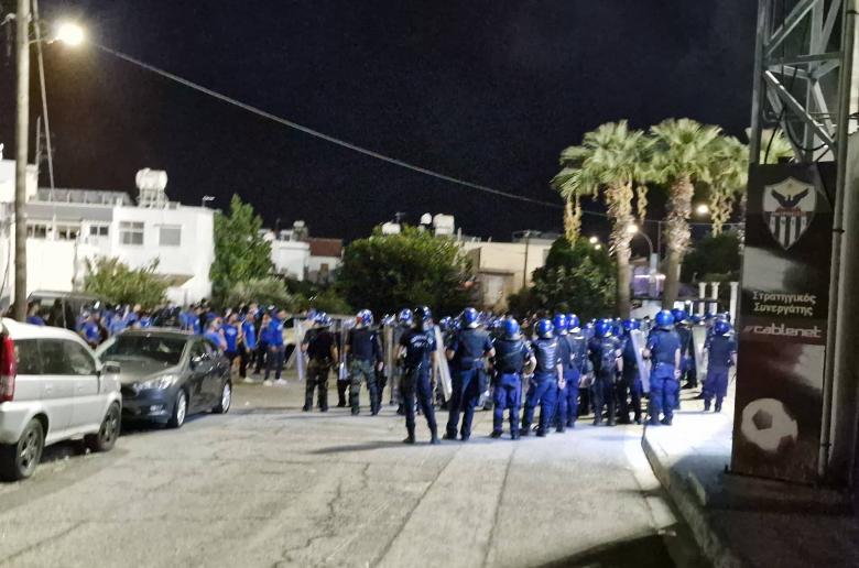 Σύλληψη και 41χρονου για επίθεση σε αστυνομικό έξω από «Αντώνης Παπαδόπουλος»
