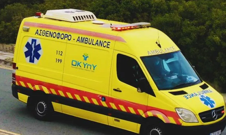 ΕΚΤΑΚΤΟ: Ανατράπηκε όχημα στη Λευκωσία- Στο σημείο Αστυνομία και Πυροσβεστική