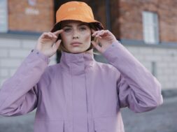 f8inopwro-me-emfash-sthn-anesh-pantelonia-poy-soy-xarizoyn-eley8eria-kai-styl (1)
