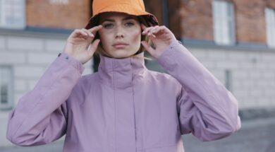f8inopwro-me-emfash-sthn-anesh-pantelonia-poy-soy-xarizoyn-eley8eria-kai-styl (1)