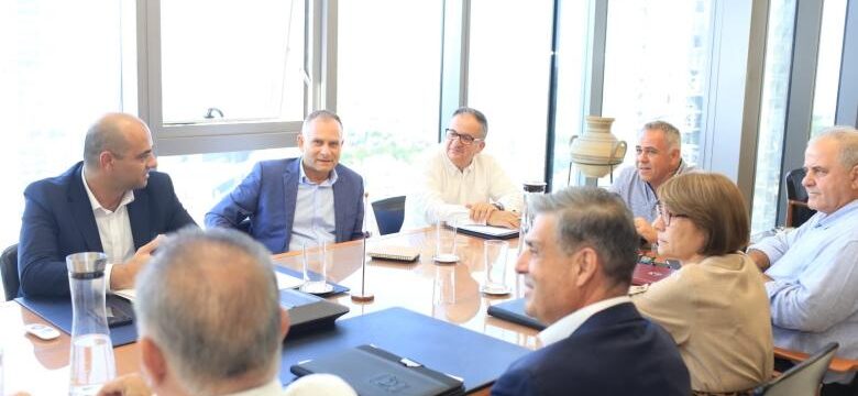 g0aw5xjw4aazv1r_0_1 (1)