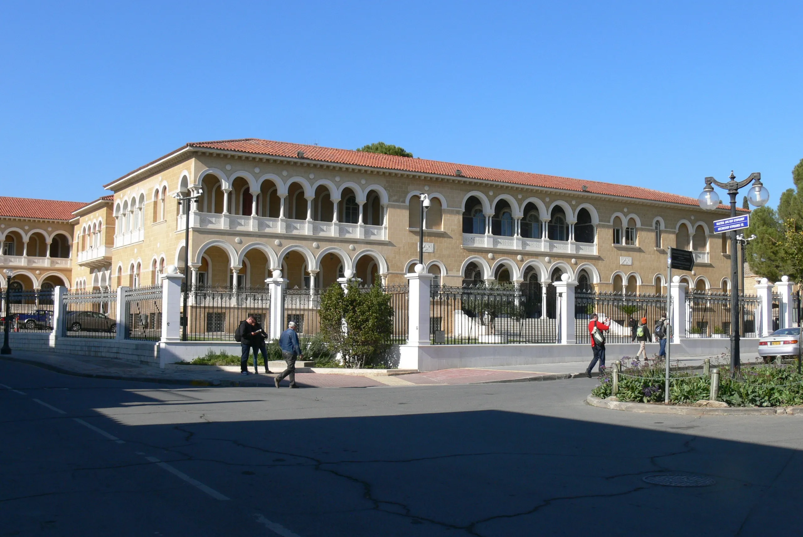 Πουργούρι και αλεύρι δώρισε η Οργάνωση Σιτηροπαραγωγών στην Αρχιεπισκοπή