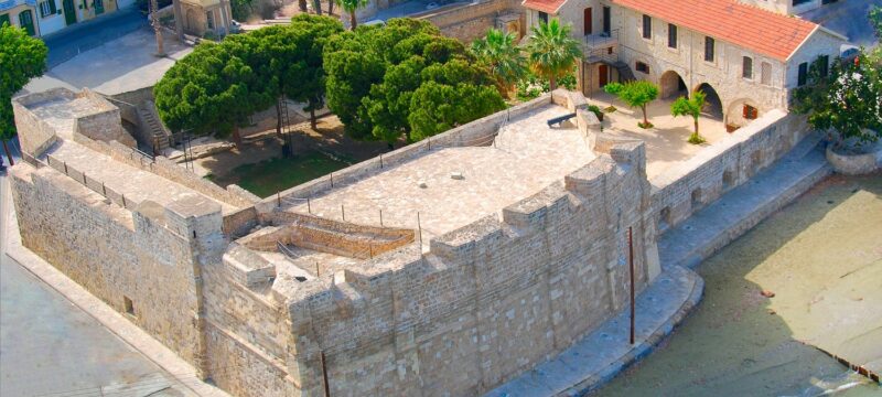 kastro-larnakas-aksiotheata-politismou-larnaka-cyprus-001