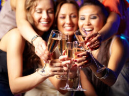 ladies-night-out-clubbing
