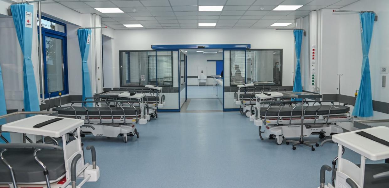 Πυρετωδώς προετοιμάζονται οι Αρχές ενόψει λοιμώξεων – Έρχονται τα εμβόλια για γρίπη, κορωνοϊό και πνευμονιόκοκκο