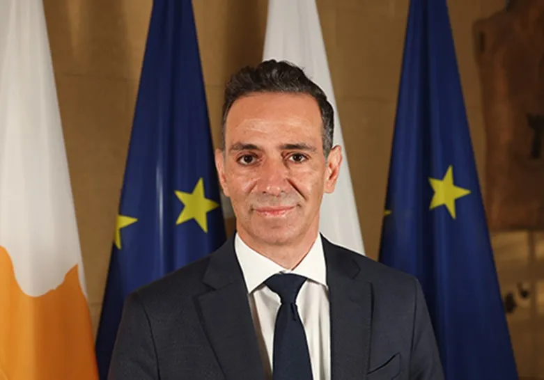 Υφυπ. Έρευνας: Ζήτησε σαφή κριτήρια για συμμετοχή τριτών χωρών στην άμυνα