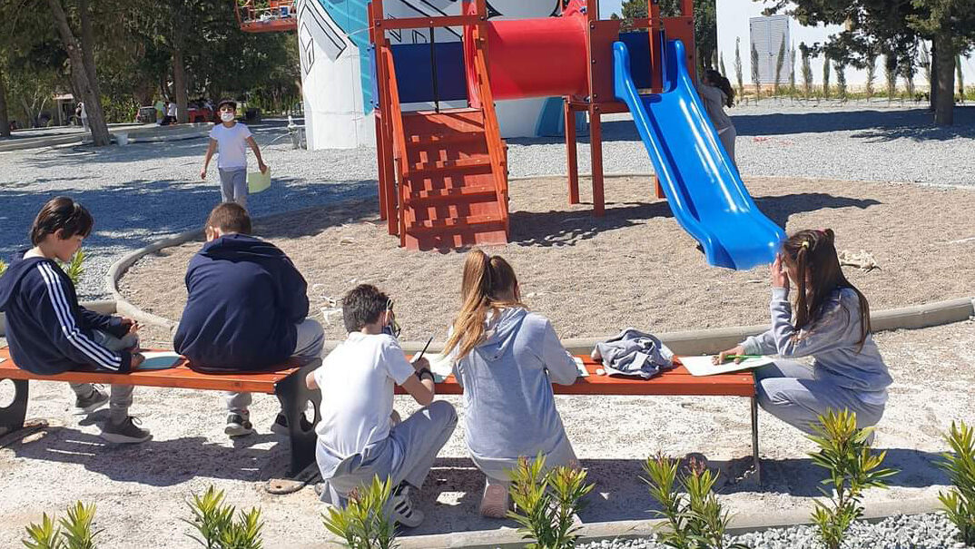 Ιστορίες ενώπιον Βουλής για ανεπιτήρητα παιδιά μετά το τελευταίο κουδούνι