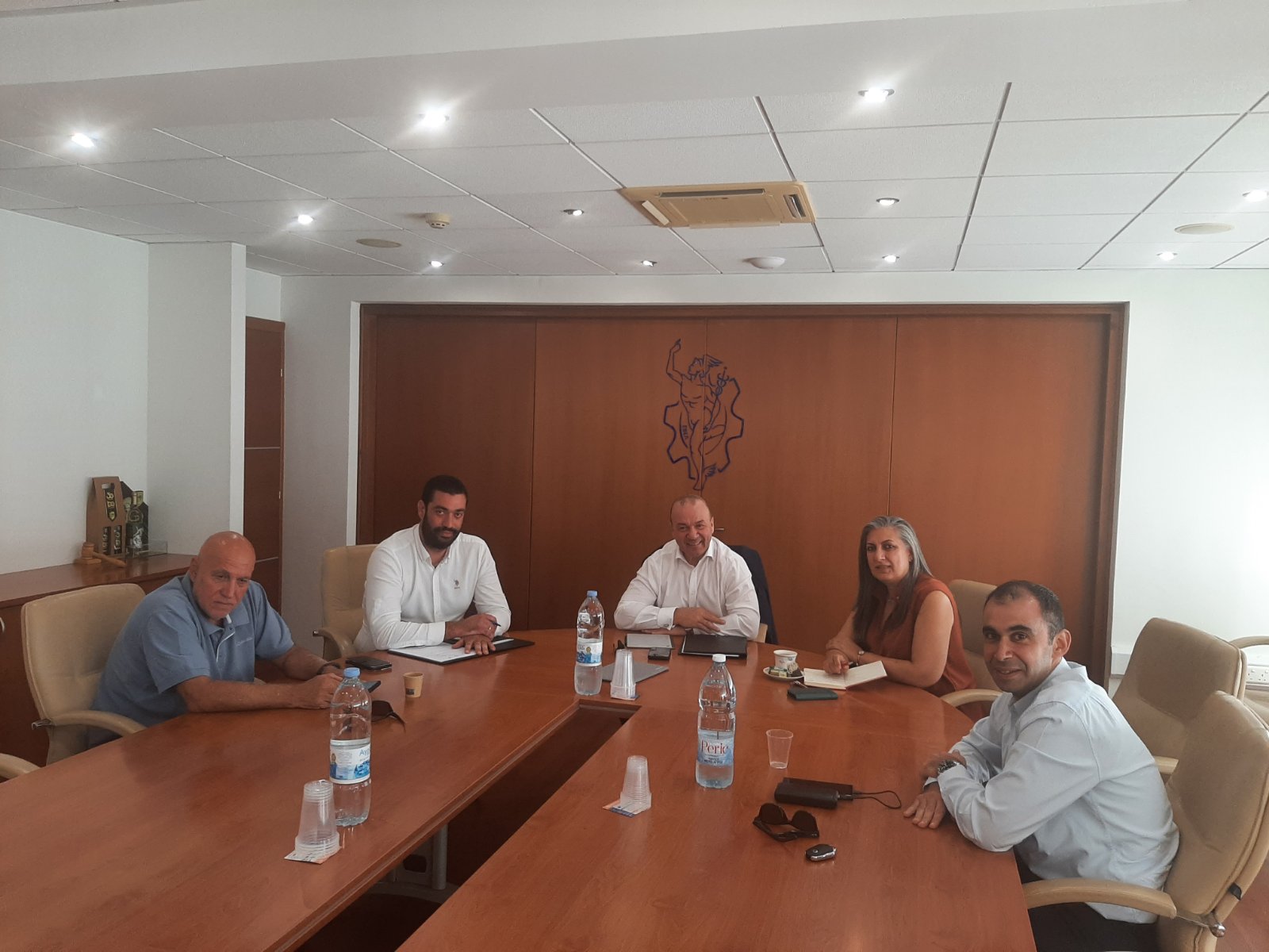 Συνάντηση ΑΚΕΛ Λάρνακας με Ε.Β.Ε.Λ. Λάρνακας