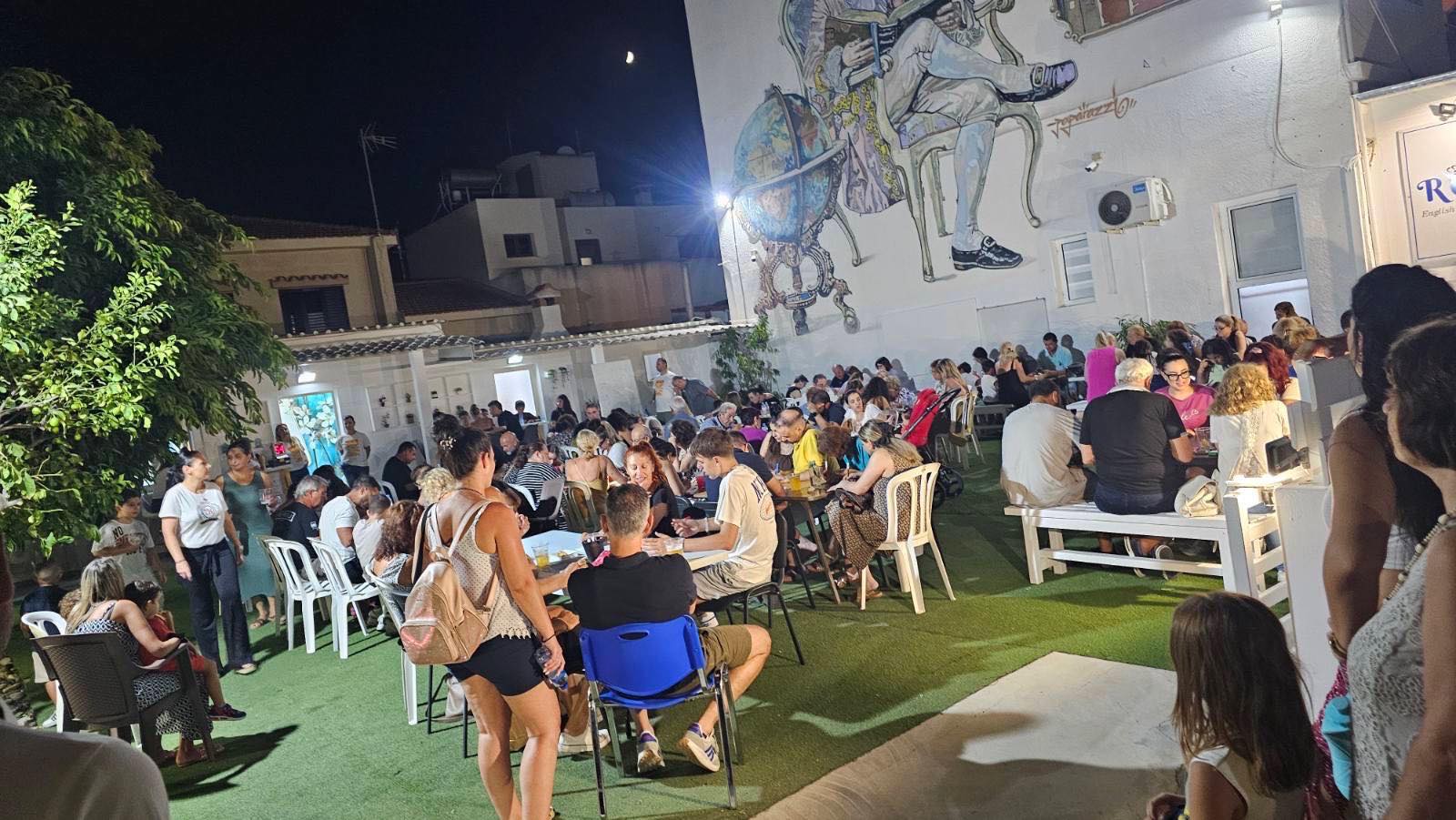 Ολοκληρώθηκε το 1ο Φεστιβάλ Γειτονιάς Προδρόμου στη Λάρνακα (φώτο) Ολοκληρώθηκε το 1ο Φεστιβάλ Γειτονιάς Προδρόμου στη Λάρνακα (φώτο)