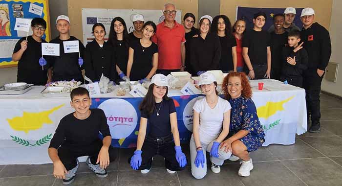 Ζώντας το Erasmus+ στο Ευρυβιάδειο Γυμνάσιο Λάρνακας Ζώντας το Erasmus+ στο Ευρυβιάδειο Γυμνάσιο Λάρνακας
