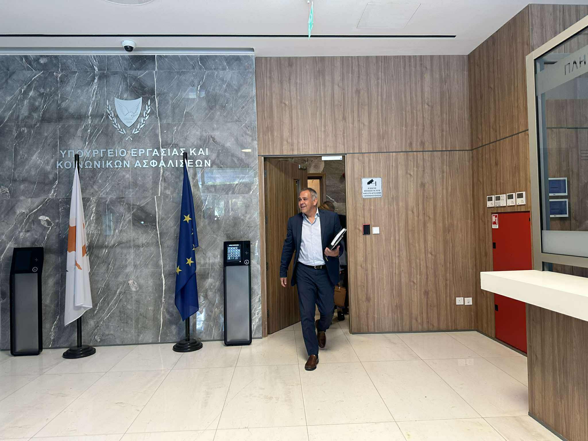 ΑΤΑ: Οι παράμετροι και εκπτώσεις που τέθηκαν στο τραπέζι των μαραθώνιων συναντήσεων
