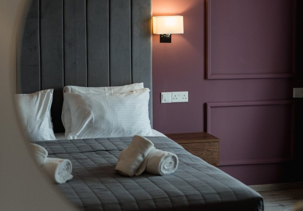 Απόδραση στη φύση σε ένα όμορφο μέρος στο χωριό