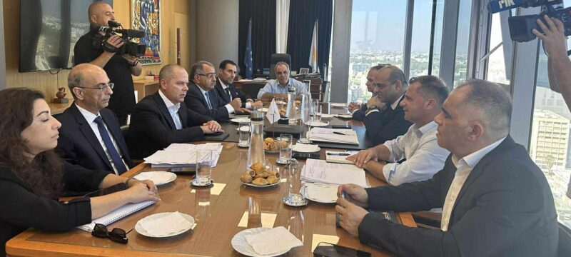 ata-oeb-oyden-sxolio-gia-gnomateusi-e1758211052483