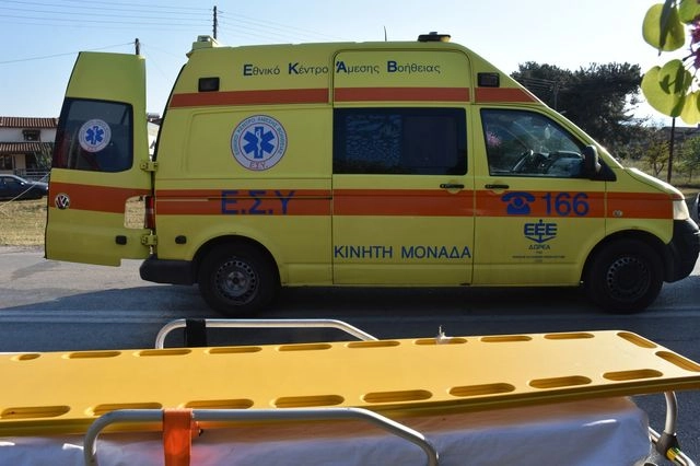 Στο νοσοκομείο 16χρονη που λιποθύμησε στο Νέο Ηράκλειο μετά από κατανάλωση αλκοόλ