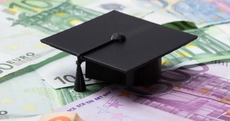 Έκτακτη παράταση στις αιτήσεις για φοιτητική μέριμνα