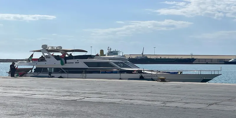 Στολίσκος Γάζας: Παραμένει στην Αγία Νάπα λόγω βλάβης, το Summertime Jong