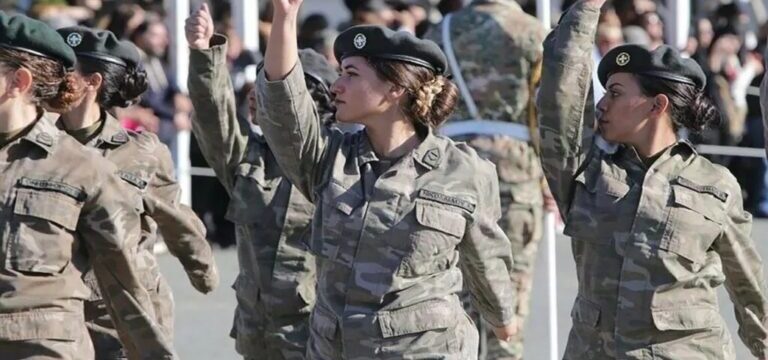 gynaikes_ethniki_froura-1024×630-1-768×473