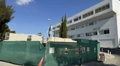 monada-neognwn-makareio