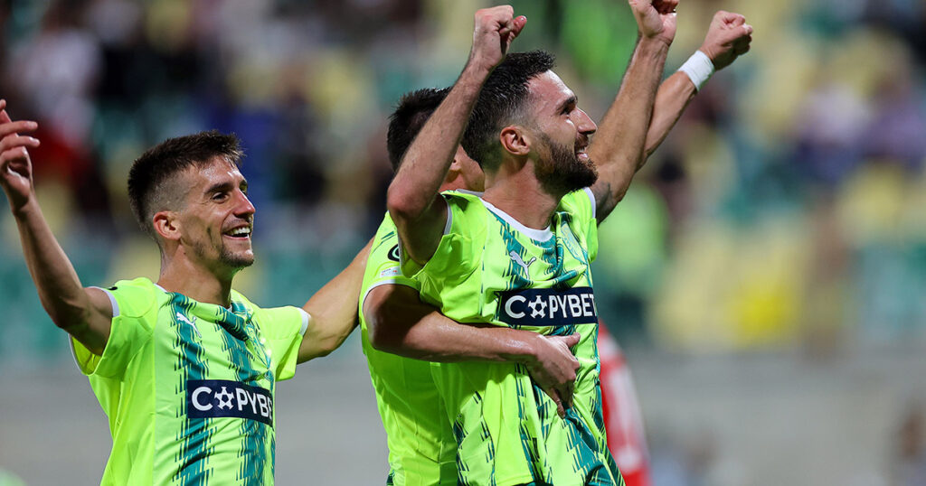 «Πετάει» για Ριέκα με στόχο το «διπλό»