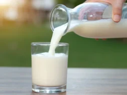 nutrition_facts_in_milk_what_you_need_to_know-thumb