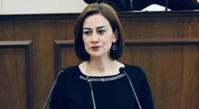 v2douderya_1741084770-thumb