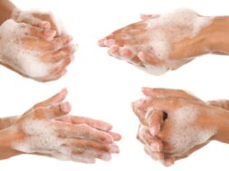 viruscomgr-_washing_hands_soap