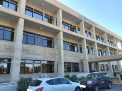 ΔΙΚΑΣΤΗΡΙΟ-ΛΑΡΝΑΚΑΣ-2