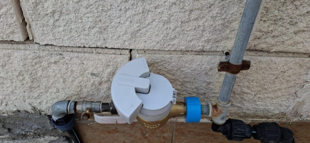 ΕΟΑ Λάρνακας: Σε εξέλιξη η εγκατάσταση έξυπνων υδρομετρητών στο Δημοτικό Διαμέρισμα Λιβαδιών